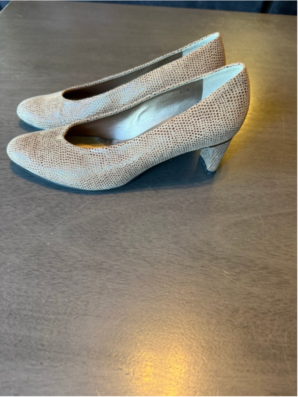 Women's VANELi Beige Brown Dotted Heels Size 6.5